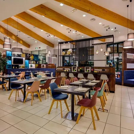 - Fiera By Ihg 酒店 4*
