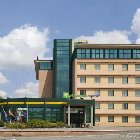 - Fiera By Ihg Otel 4*