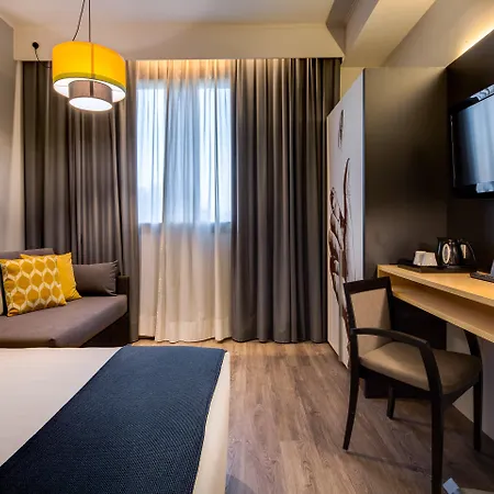 Hotel - Fiera By Ihg 4*