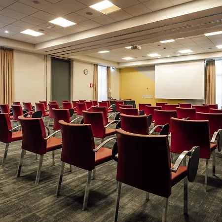 - Fiera By Ihg Hotel 4*