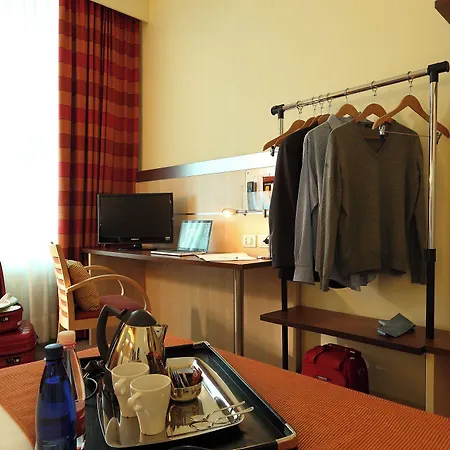 - Fiera By Ihg 4*