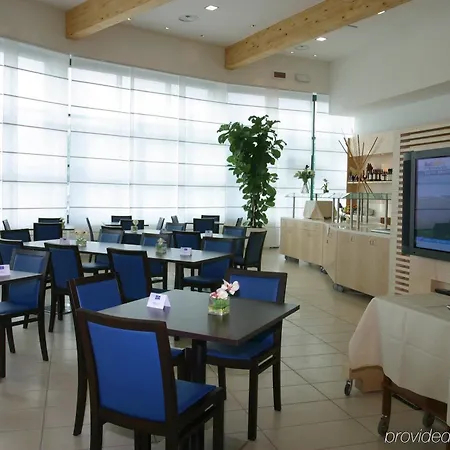 - Fiera By Ihg 4*