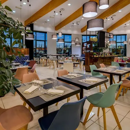 - Fiera By Ihg Hotel Bologna