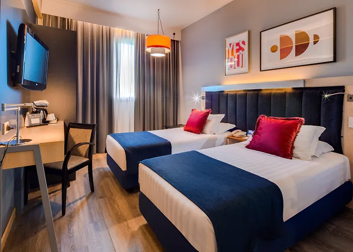 Hotel - Fiera By Ihg 4*