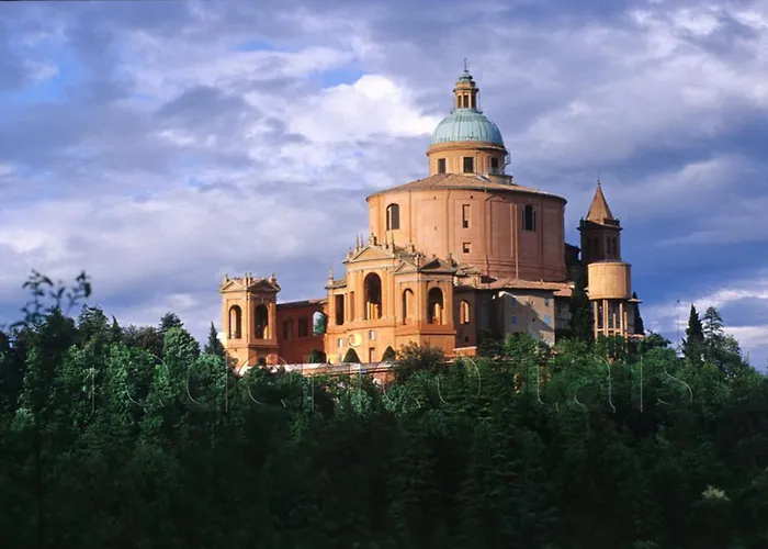 Hotel - Fiera By Ihg 4*