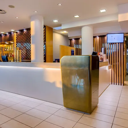 Hotel - Fiera By Ihg 4*
